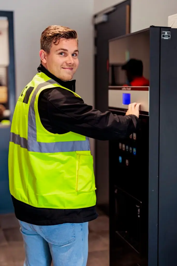 Werken bij JCL Logistics Benelux, collega's tijdens een koffiemoment